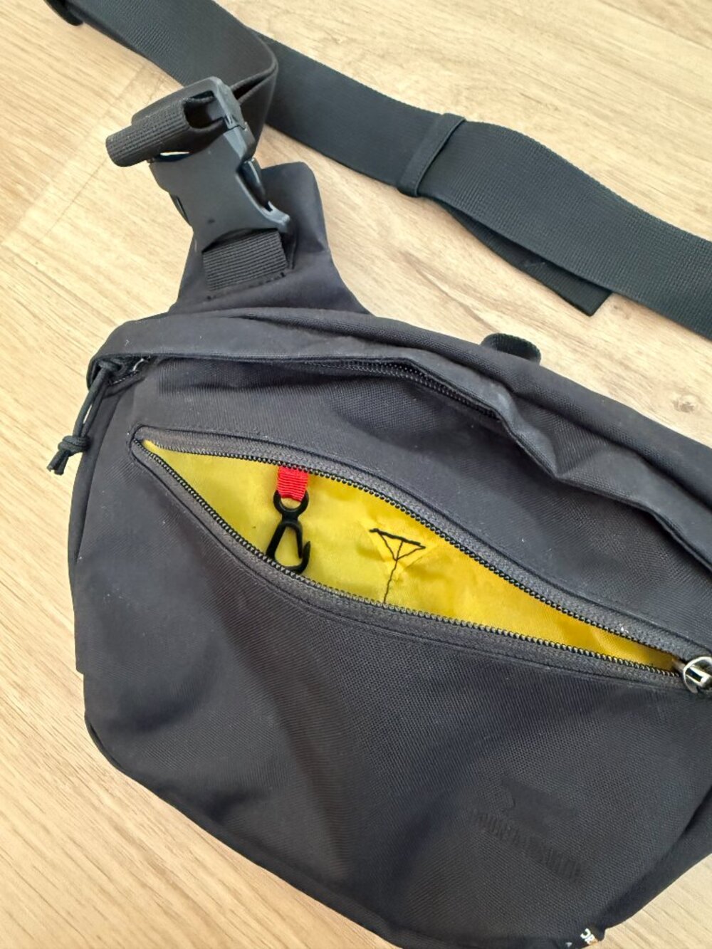 Mountainsmith Knockabout Lumbar Pack (Black) - Picture 5 of 8